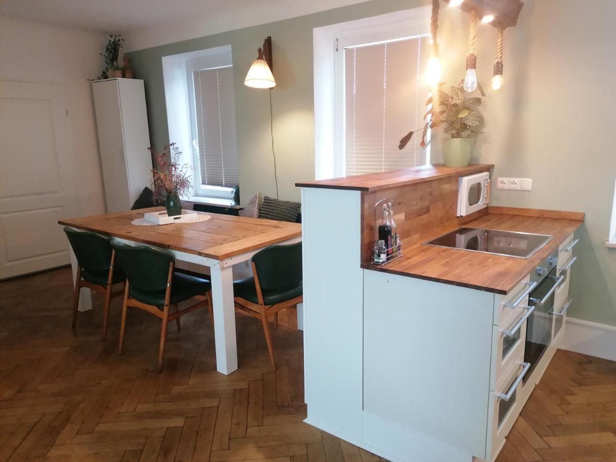 Voll Ausgestattete Wohnung Mit Moselblick Alf Bagian luar foto